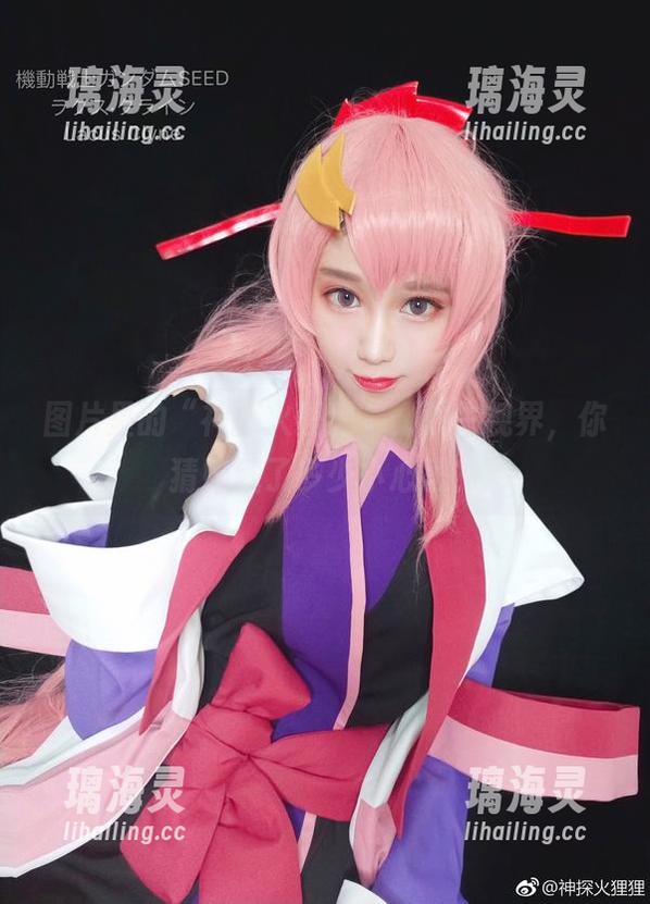 神探火狸狸 图片里的“神探火狸狸”,双生视界,你猜她藏了多少小心思?