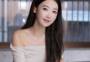 秀人网 – 有点意思的“z杯悠悠”给牛仔裤穿上福利，图集里时髦到让人眩晕！