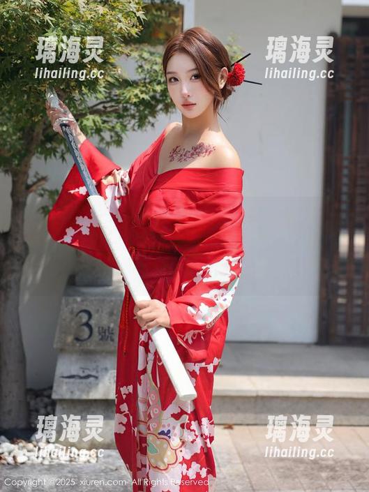 秀人网-一颗甜蛋黄a 秀人网 - 一颗甜蛋黄a与裤里丝的快闪:全新写真集,更新内容不重要,重要的是好看得不行!