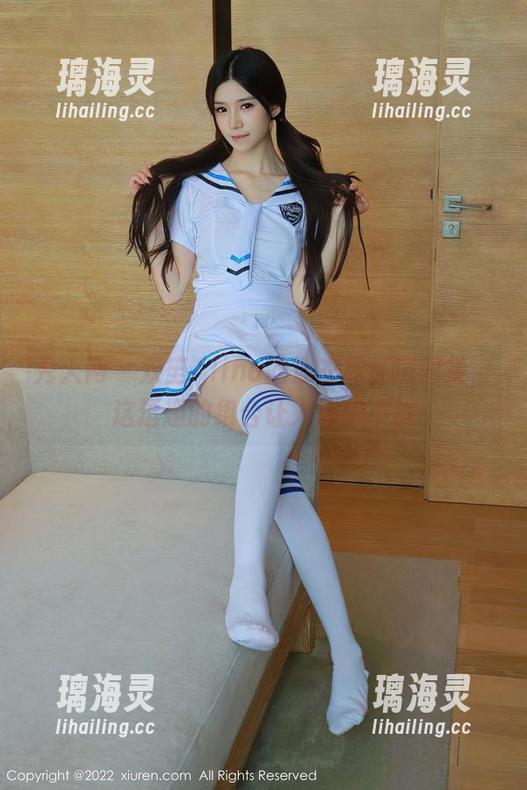 秀人网-双笙Alina 秀人网 - 双笙Alina的连衣裙私房图集,这逗趣的组合让人忍俊不禁