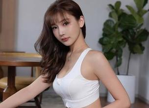 秀人网 – 奈奈Fox的黑丝魅力，图包分享看点满满，直击心头