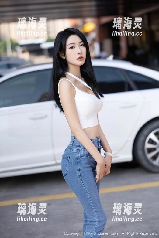 秀人网-小薯条nienie 秀人网 - 原图资源锁定在小薯条nienie的油亮气质,好像她身上都有油滋滋的光芒。