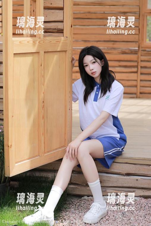 秀人网-小逗逗 秀人网 - 小逗逗给你展示的不只是少女私拍,还有一点点俏皮捣蛋的味道!