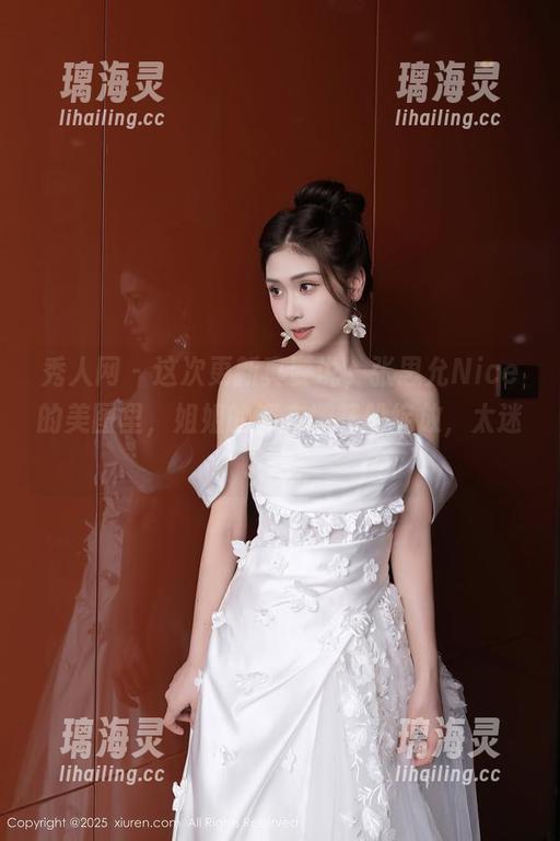 秀人网-张思允Nice 秀人网 - 这次更新真要说,张思允Nice的美图里,姐姐的姿态樱花般绽放,太迷了吧?