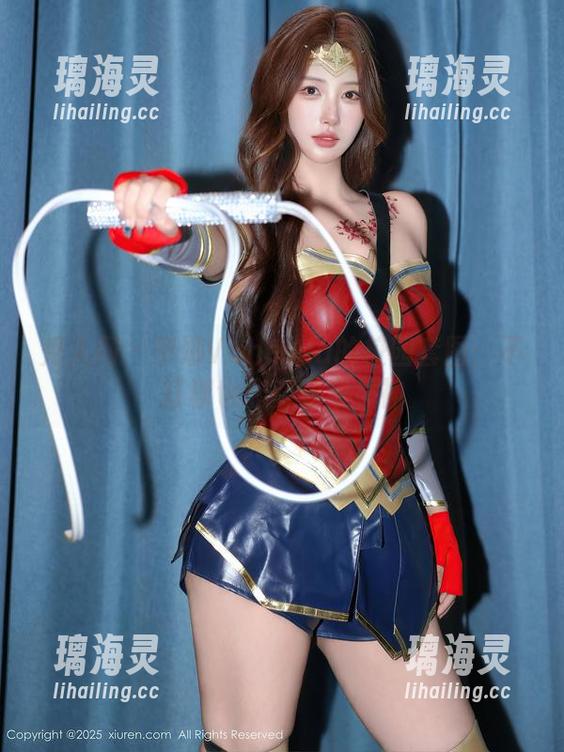 秀人网 - 梦娜Vanessa的校园套图：不打球也能变球场女神