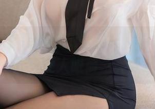 秀人网 – 套装也能玩出花样，葛征的美图分享让人眼前一亮。