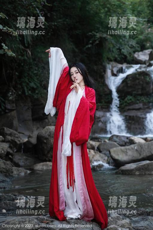 秀人网-雨夕cy 秀人网 - 聊到雨夕cy的花嫁美图,我都想提个醒了,赶紧分享给你的闺蜜,提高一下大家的单身幸福感!