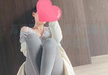 微密圈 – 高清写真集：童小芯带你走入微信朋友圈的小轶事
