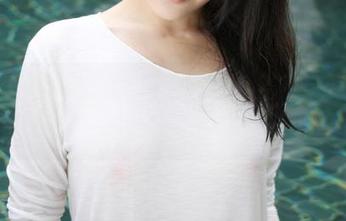 美媛馆 – 发现伊小七MoMo全集：身披礼服的神秘谜团，再来一杯茶吗？