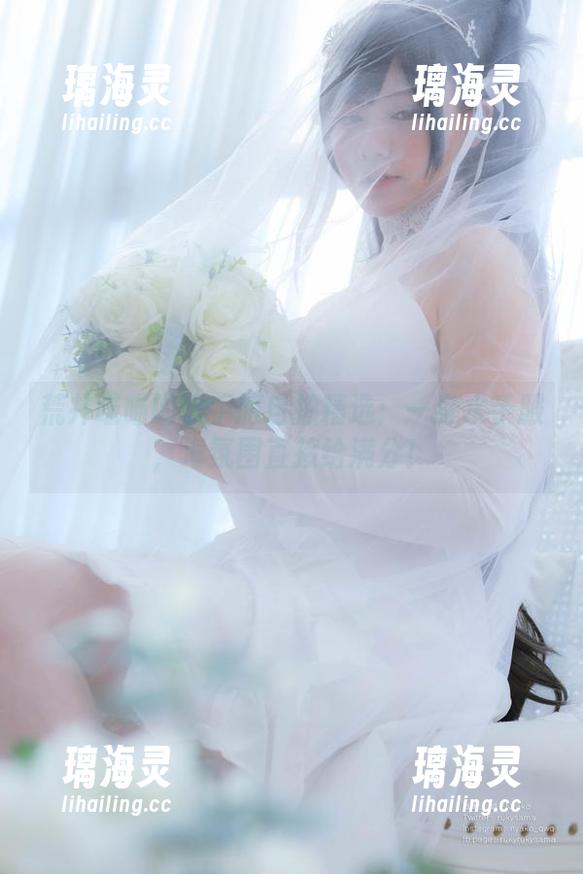 荒井喵喵 荒井喵喵的水手服自拍精选:一身水手服,海氛围直接给满分!