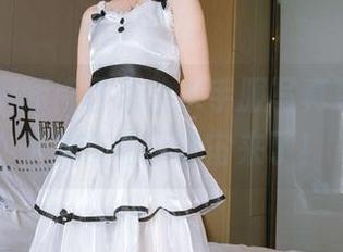 袜啵啵 – 期待已久的水手服写真更新，稚予你带着小宇宙来了！