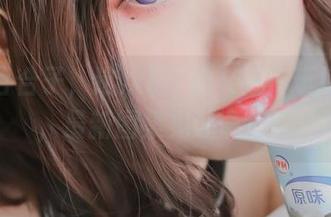 青水百合子，这次破T恤又被你玩坏了吧，最新图集见证奇迹！