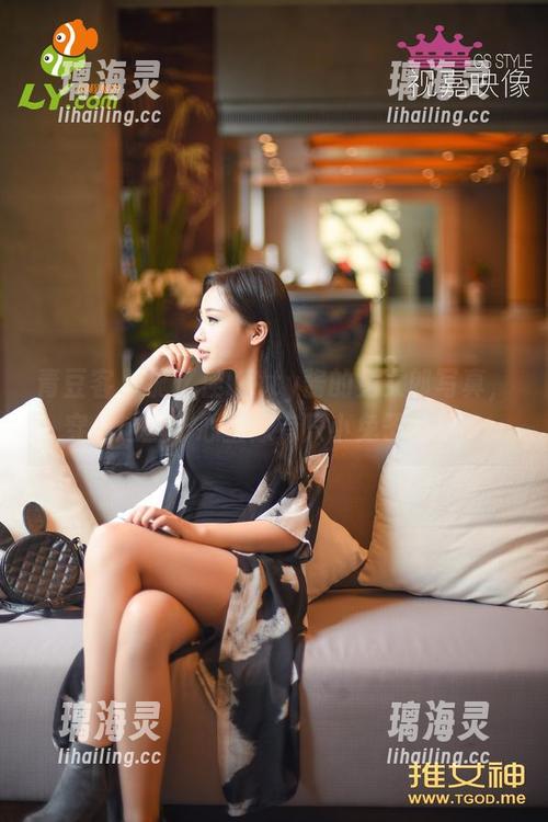 青豆客-施忆佳Kitty酱 青豆客 - 施忆佳Kitty酱的兔女郎写真,穿上这些,心里像有只小兔子乱跳。