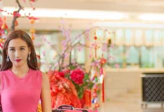 青豆客 – 有了这礼服图包下载，或许我今晚也能拖着文件夹去复制个陈嘉瑶AYomiabe？