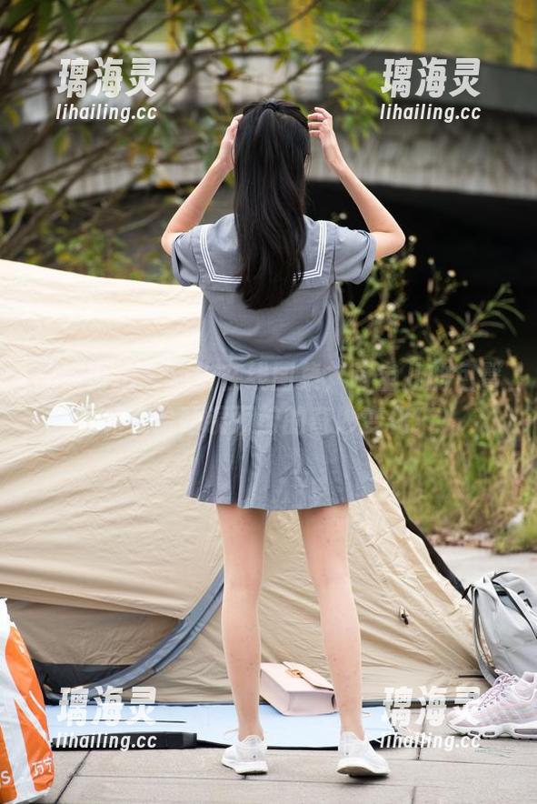 魔镜街拍-萌宝儿 魔镜街拍 - 点击在线图集,萌宝儿的包臀裙在哈哈镜面前的奇妙变化!