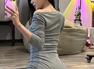 微密圈 – 只需要一套就能撩到，黎允熙的写真分享：这潮流我压根难以自拔！